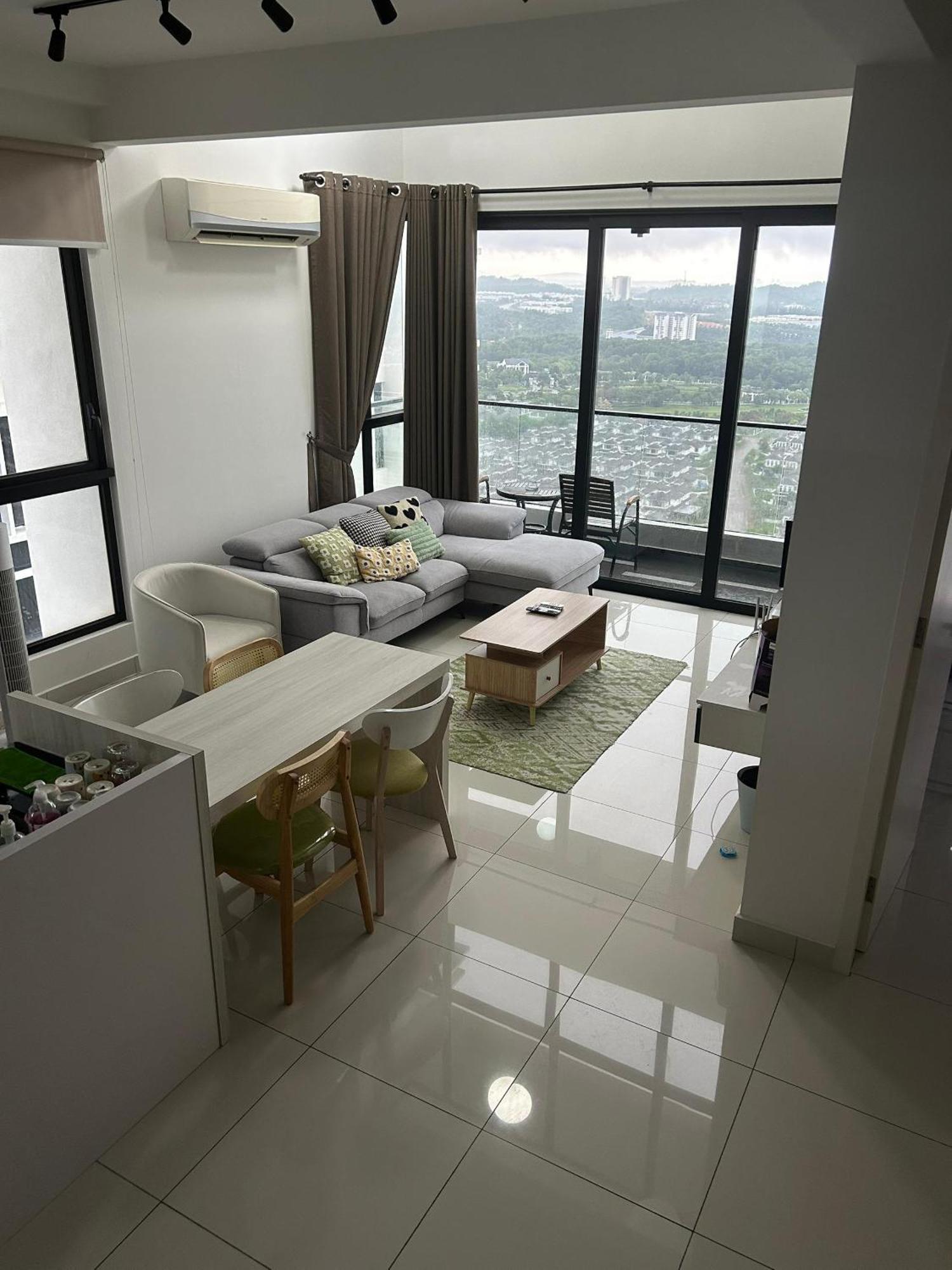 Eco Nest 3 Bedroom Duplex Apartment Nusajaya  Buitenkant foto